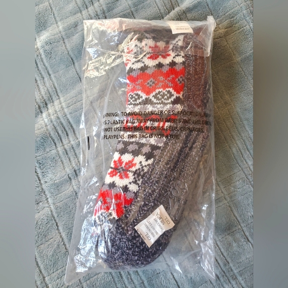 MUK LUKS Women's Cabin Sock, Large/XL, Red, Black, White, Grey - Picture 3 of 4